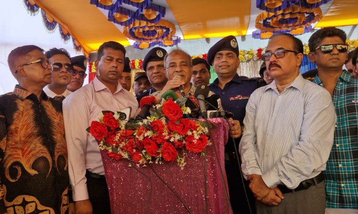 বাংলাদেশের মতো সাম্প্রদায়িক সম্প্রীতি কোথাও নেই : স্বরাষ্ট্র উপদেষ্টা