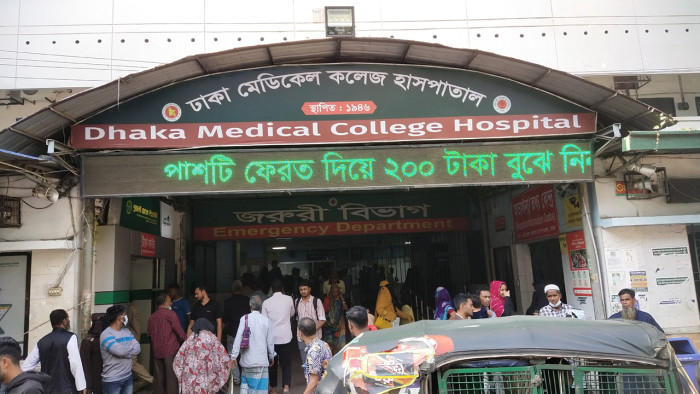 ফুলের দোকানে লাগা আগুনে গ্যাস বেলুন বিস্ফোরণ, দগ্ধ ৩