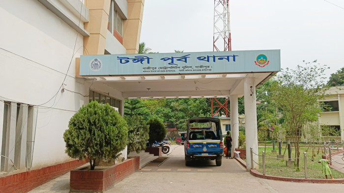 টঙ্গীতে যুবককে কুপিয়ে হত্যা, আটক ৩
