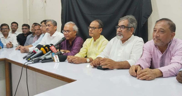 আ.লীগের ক্লিন ইমেজের ব্যক্তিরা বিএনপির সদস্য হতে পারবেন: রিজভী