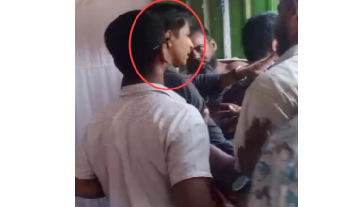 প্রেসকাবে ঢুকে সাবেক ছাত্রদল নেতার হামলা, সাংবাদিকসহ লাঞ্ছিত ৫