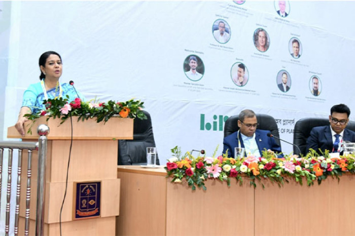 প্রকল্প বাস্তবায়নে পরিবেশ রক্ষাকে সর্বোচ্চ গুরুত্ব দিতে হবে