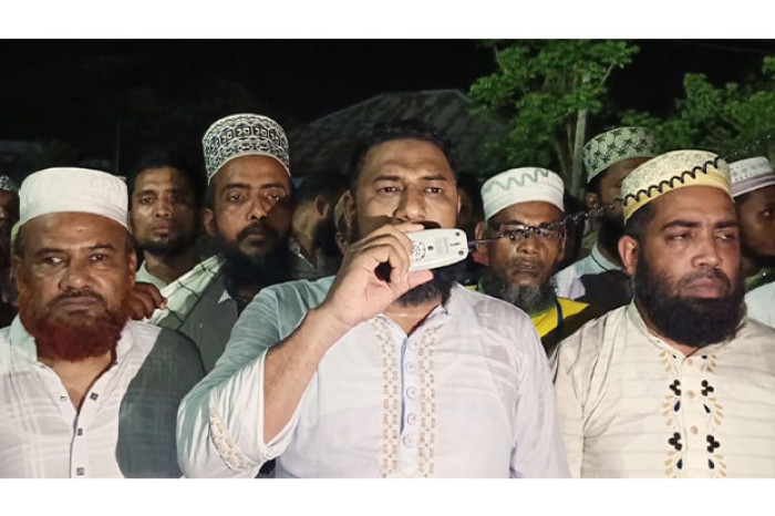 আওয়ামী লীগ নিষিদ্ধের খবরে পিরোজপুরে জামায়াতে ইসলামীর আনন্দ মিছিল 