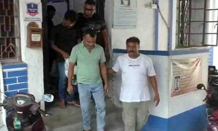 ভারতে গ্রেপ্তার হলেন আ.লীগের ৩ নেতাকর্মী