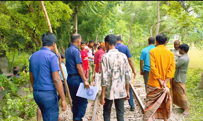 জামালপুরে সরিষাবাড়ীতে ট্রেনে কাটা পড়ে অজ্ঞাত যুবকের মৃত্যু