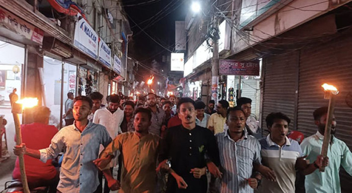সাম্য হত্যার বিচার দাবিতে ছাত্রদলের মশাল মিছিল