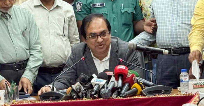 কর্মচারীদের দাবি প্রধান উপদেষ্টার কাছে তুলে ধরবেন মন্ত্রিপরিষদ সচিব