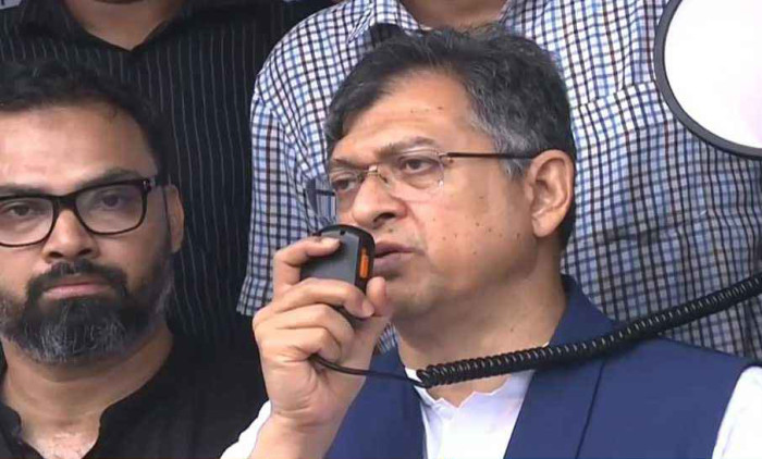 ডিসেম্বরের মধ্যে নির্বাচনের সুনির্দিষ্ট রোডম্যাপ দিতে হবে: সালাহউদ্দিন
