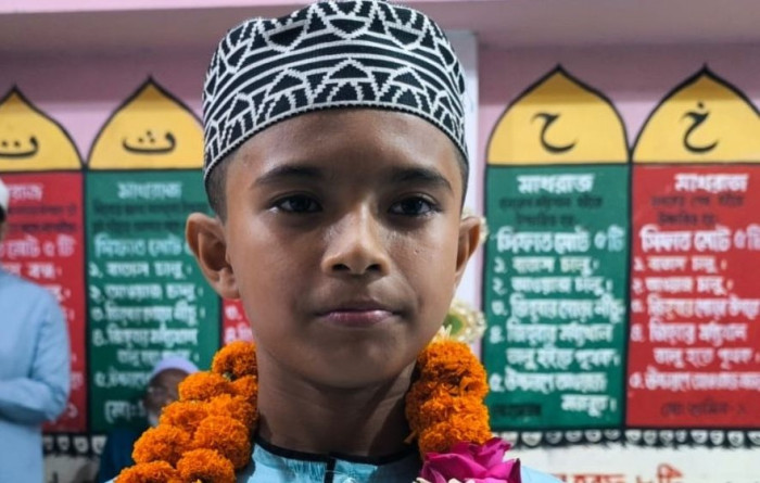 ১১ মাসে কুরআনে হাফেজ শিশু মুনতাসির