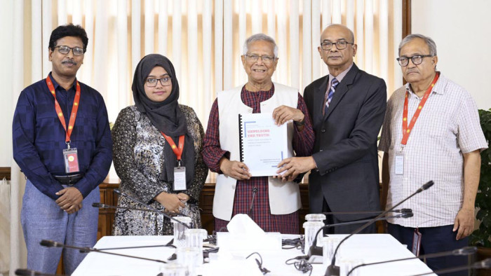 সমাজের ‘ভদ্রলোকেরা’ গুমে জড়িত: প্রধান উপদেষ্টা