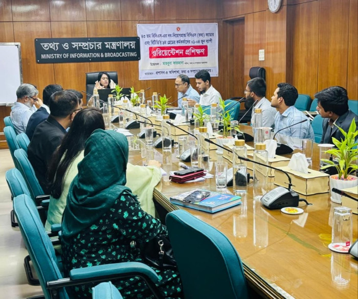 জন-আকাঙ্ক্ষা পূরণে নবীন কর্মকর্তাদের আন্তরিকভাবে কাজ করতে হবে : তথ্য সচিব