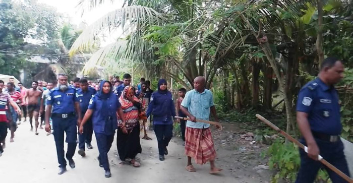 বিএনপি নেতা ইলিয়াস মিয়া হত্যার ঘটনায় স্বপ্না বেগম নামের একজন আটক করেছে পুলিশ