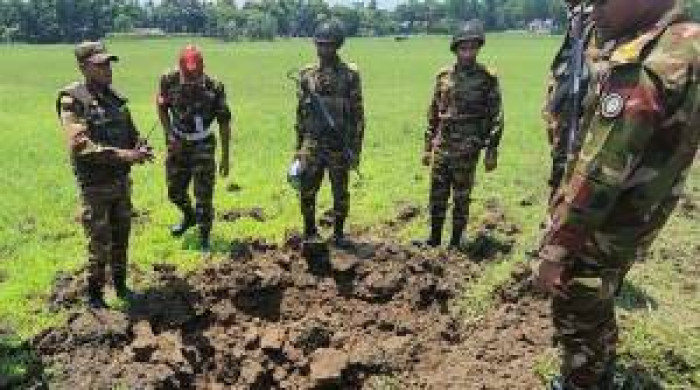 বিশ্বম্ভরপুরে মরিচ ক্ষেত থেকে গ্রেনেড উদ্ধার