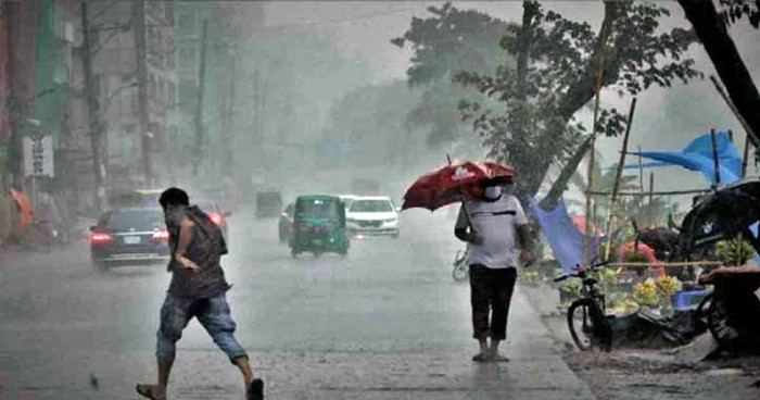 দুপুরের মধ্যে ঢাকাসহ ১৭ জেলায় ঝড়-বৃষ্টির শঙ্কা