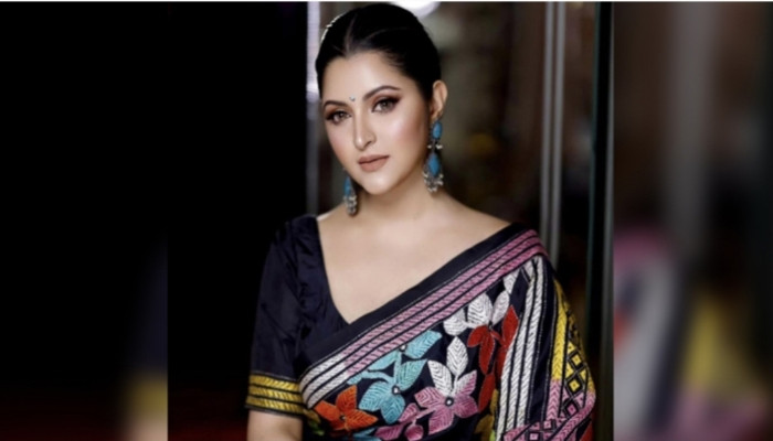 “সোশ্যাল প্রতিযোগিতায় শিশুদের জড়াবেন না”—মাতৃত্ব নিয়ে হৃদয়ছোঁয়া বার্তা পরীমণির