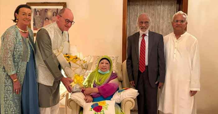 খালেদা জিয়ার সঙ্গে সৌজন্য সাক্ষাতে জার্মান রাষ্ট্রদূত