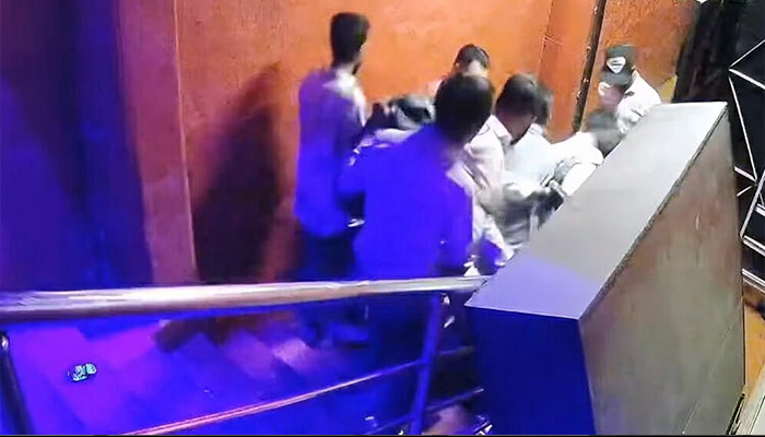 যুবদল নেতার নেতৃত্বে হোটেলে নারীদের ওপর হামলা, বহিষ্কার মনির হোসেন