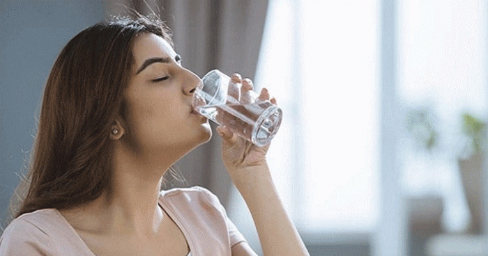 সকালে খালি পেটে পানি কতটুকু খাবেন?
