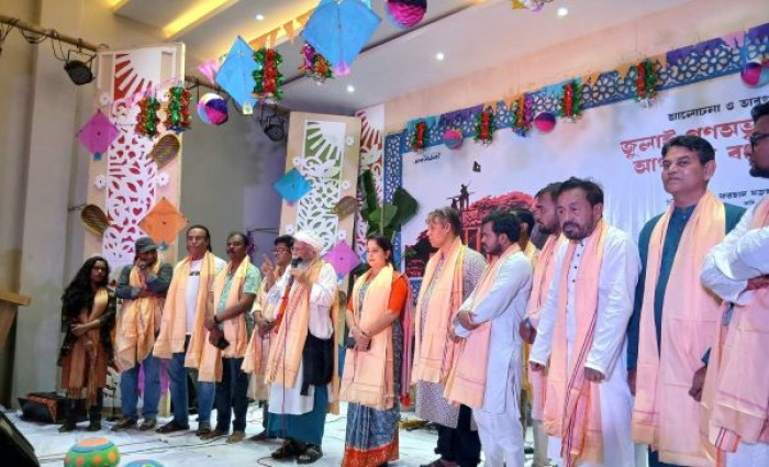 ছবি: ভোরের আকাশ