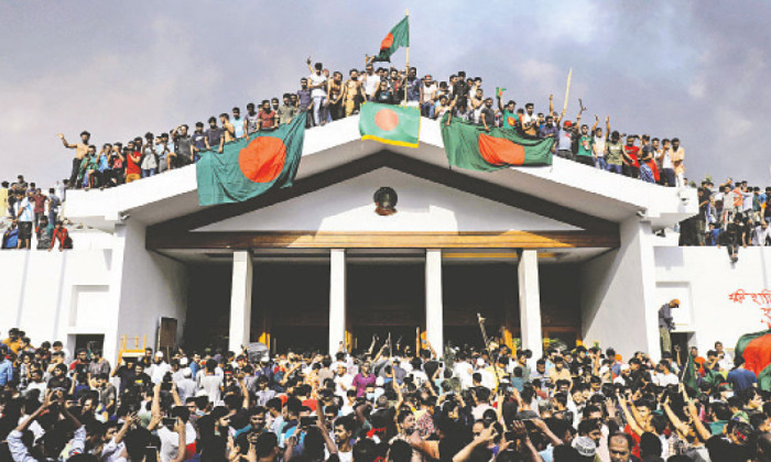 হাসিনা সরকারের পতন, ছাত্র-জনতার বিজয়