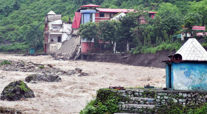 ভারতের উত্তরাখণ্ডে আকস্মিক বন্যায় প্রাণ গেল ৪ জনের, ভেসে গেল ঘরবাড়ি