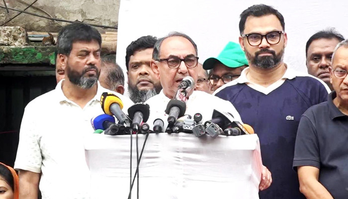 হাসিনার তুলনায় অন্তর্বর্তী সরকার পরিস্থিতি আরও খারাপ করেছে: মির্জা আব্বাস