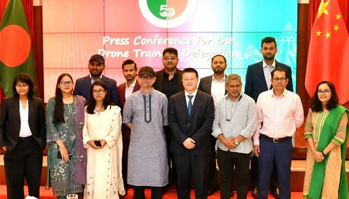 ড্রোন শো পরিচালনার প্রশিক্ষণে চীন যাচ্ছেন বাংলাদেশের ১১ জন
