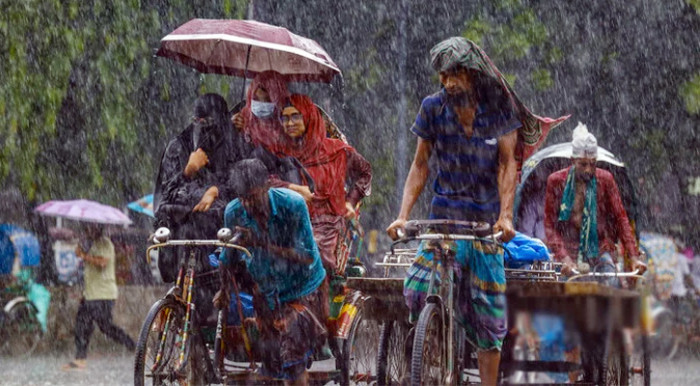 আগামী পাঁচ দিনে দেশের বিভিন্ন এলাকায় ভারী বৃষ্টির সম্ভাবনা