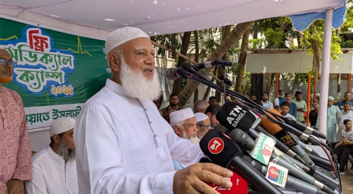 আল্লাহ ও দেশের চিকিৎসকদের উপর পূর্ণ আস্থা ছিল: জামায়াত আমীর