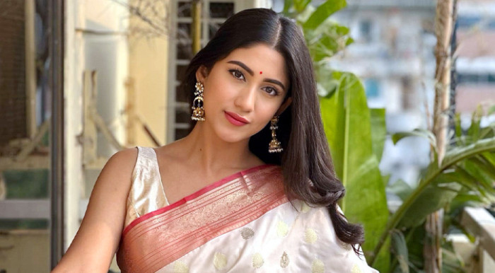 বন্ধুরা চায় না আমি বিয়ে করি: সাফা কবির