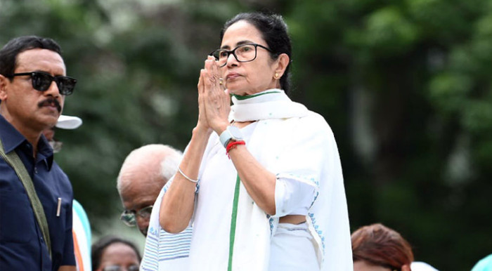 উত্তরবঙ্গ সফরে মমতা বন্দ্যোপাধ্যায়, চা-শ্রমিকদের হাতে তুলে দেবেন জমির পাট্টা