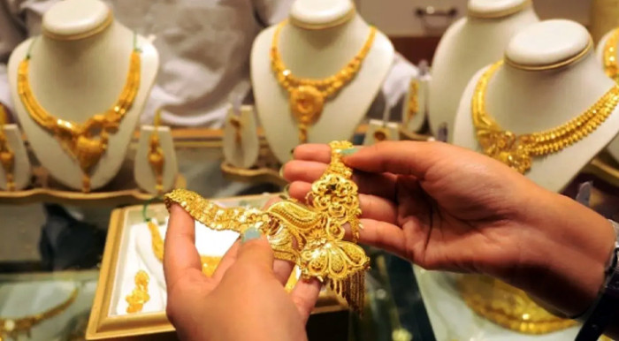 আবারও বাড়ল সোনার দাম
