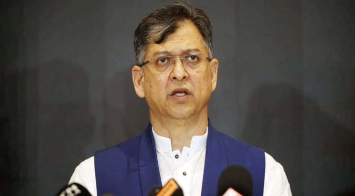 রাজনীতিতেও মেধাবীদের যুক্ত করতে চাই: সালাহউদ্দিন আহমদ
