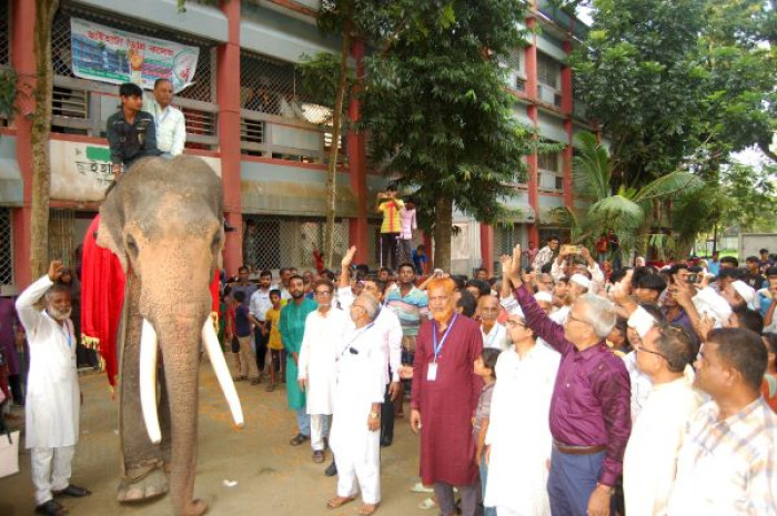 ছবি: ভোরের আকাশ