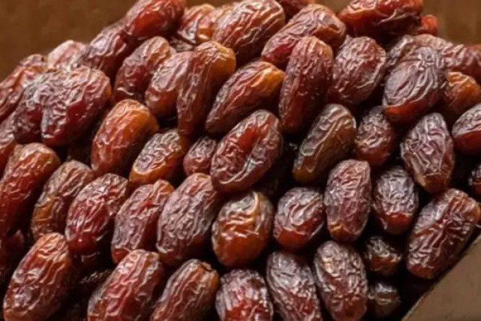রমজান উপলক্ষে লাগামহীন খেজুরের বাজার