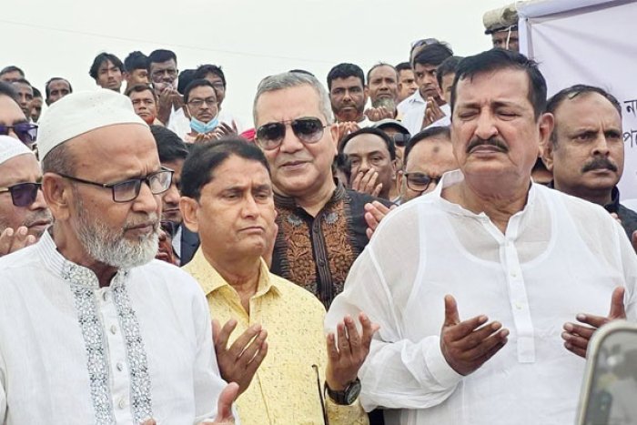 ছবি: ভোরের আকাশ