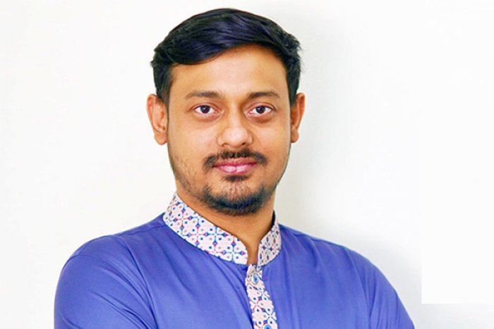 ক্ষমা চাইলেন নাসীরুদ্দীন পাটওয়ারীর