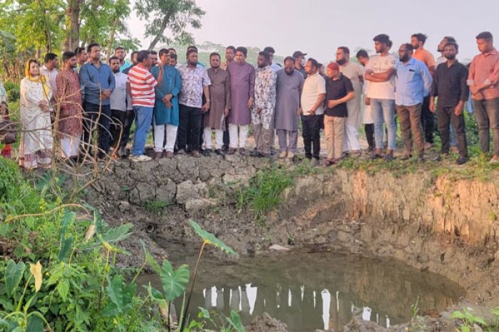 ছবি: ভোরের আকাশ