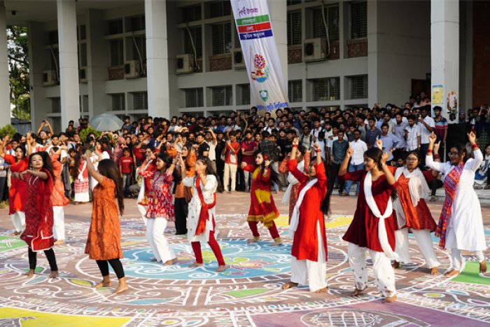 ছবি : ভোরের আকাশ