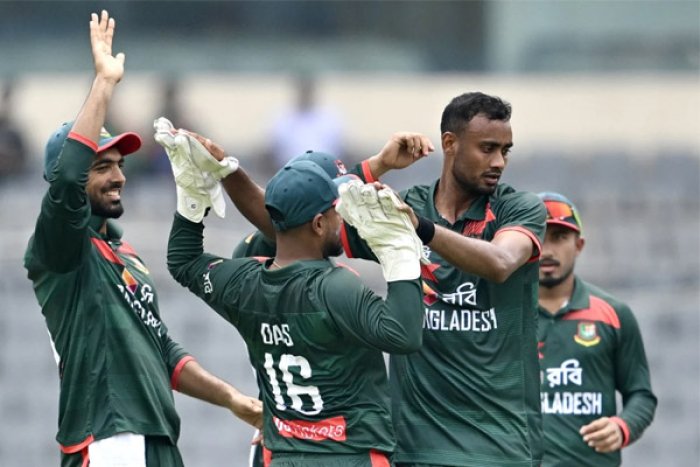 বাংলাদেশের লক্ষ্য ২৪৮ রান