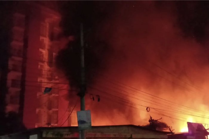 ছবি : ভোরের আকাশ