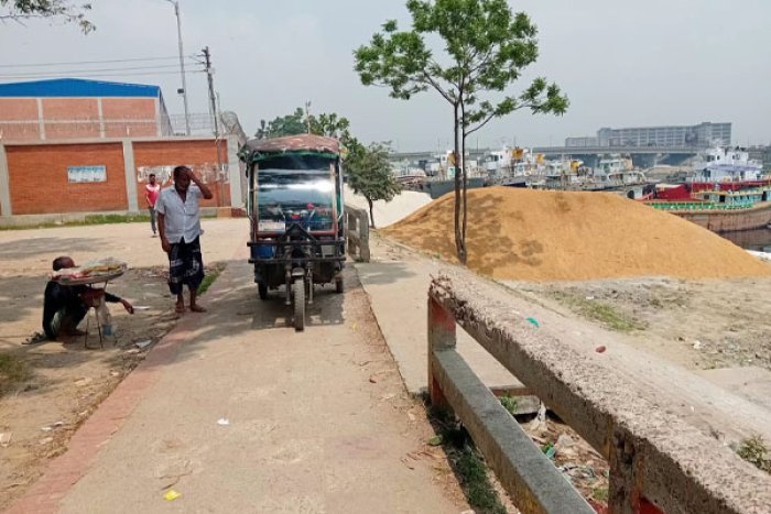 ছবি : ভোরের আকাশ