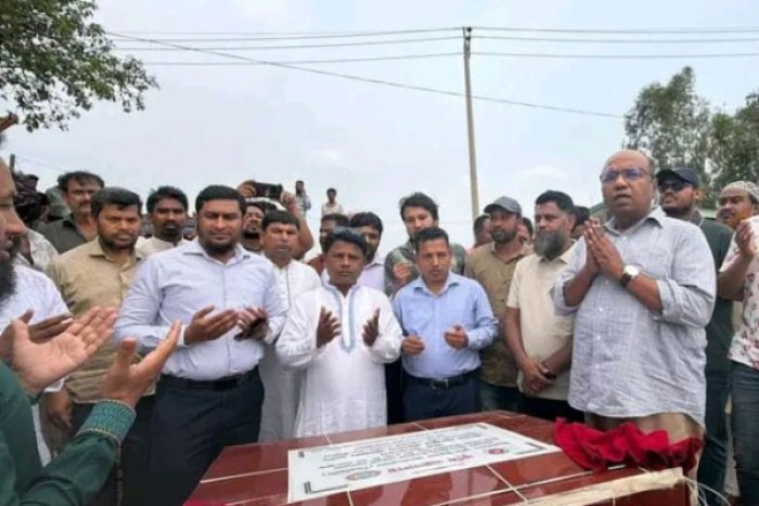 ছবি : ভোরের আকাশ