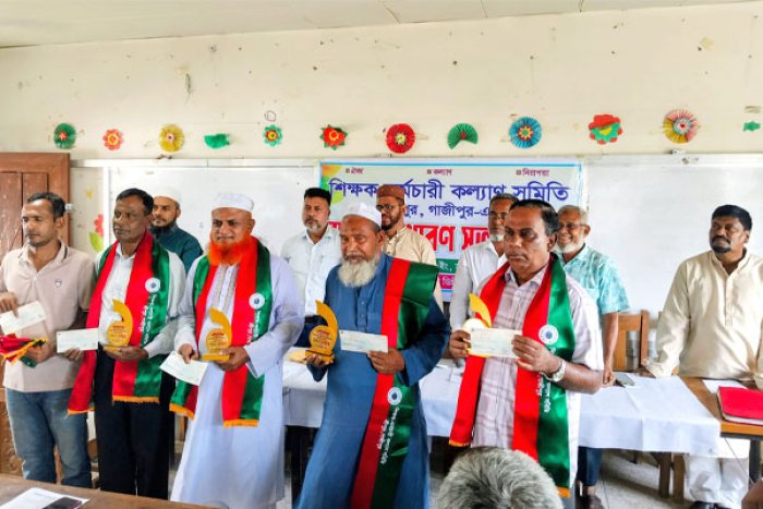 ছবি : ভোরের আকাশ