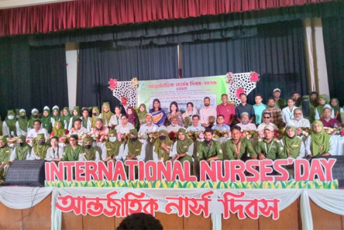 ভোরের আকাশ