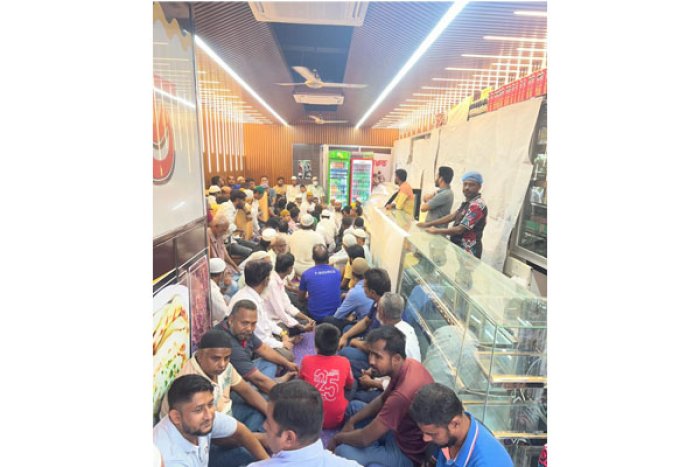 ভোরের আকাশ