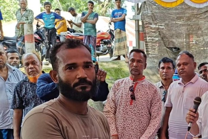 ভোরের আকাশ