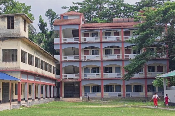 ভোরের আকাশ