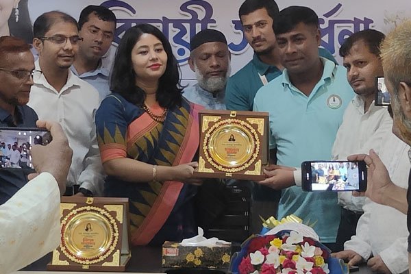 ভোরের আকাশ