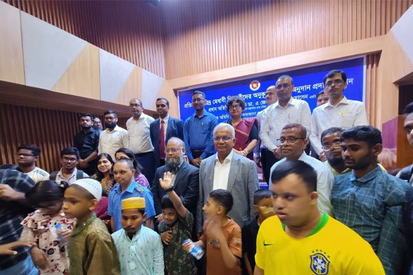 ভোরের আকাশ